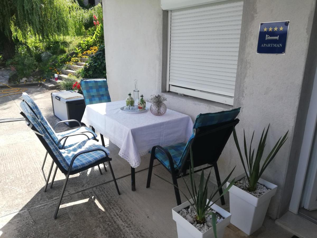 Apartment Boba Sinj Exterior photo