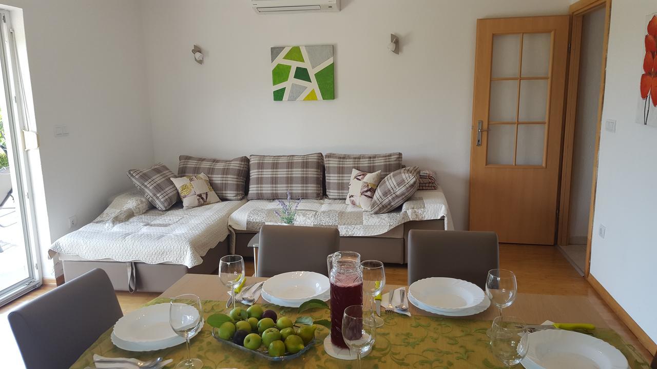 Apartment Boba Sinj Exterior photo
